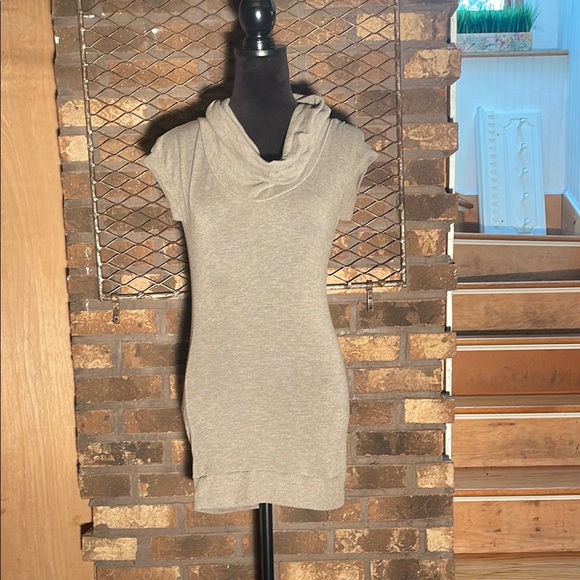 Poof! Gray Cowl Neck Sweater M - Picture 1 of 3